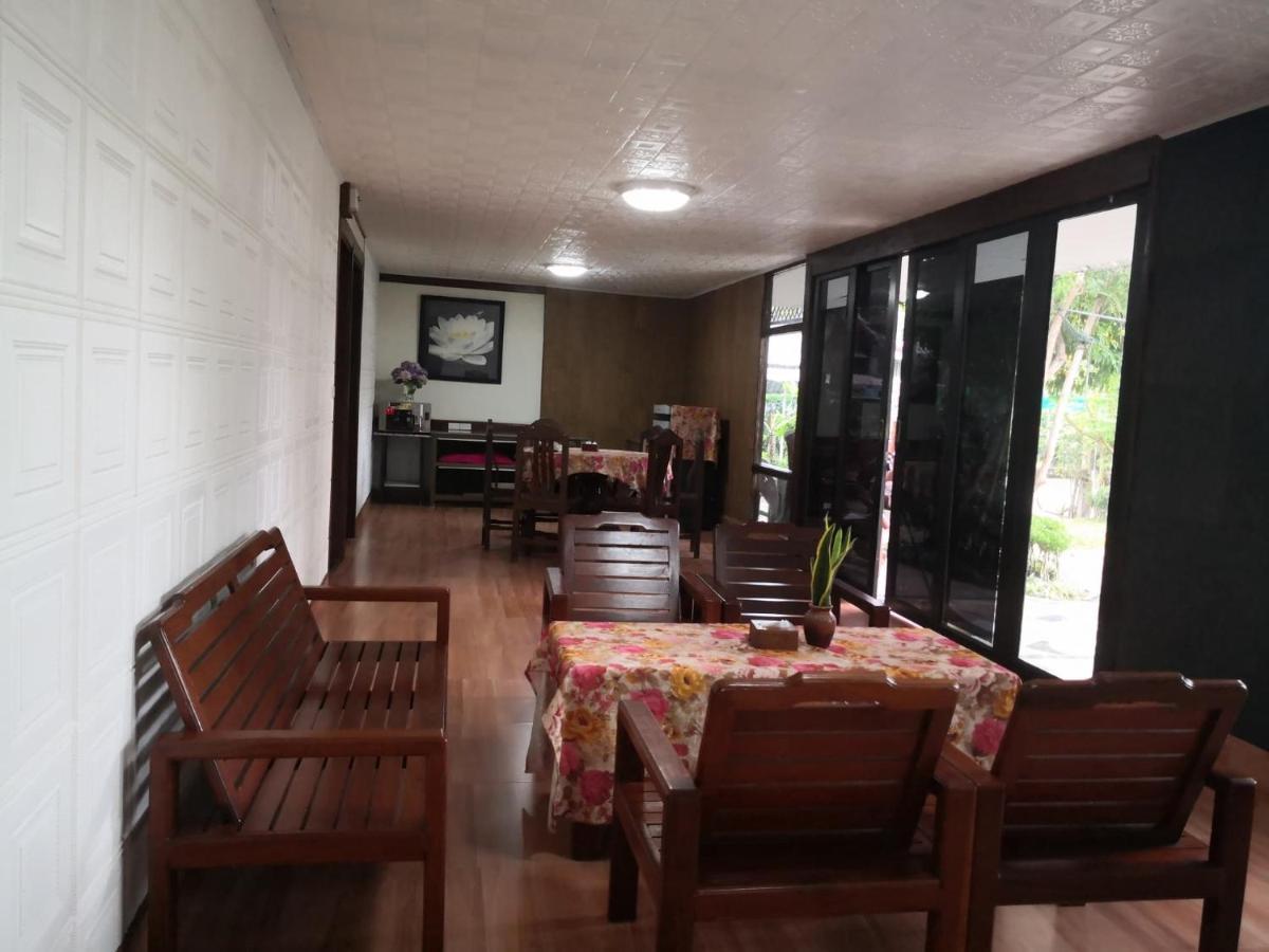 Suanhom Resort San Sai Екстер'єр фото